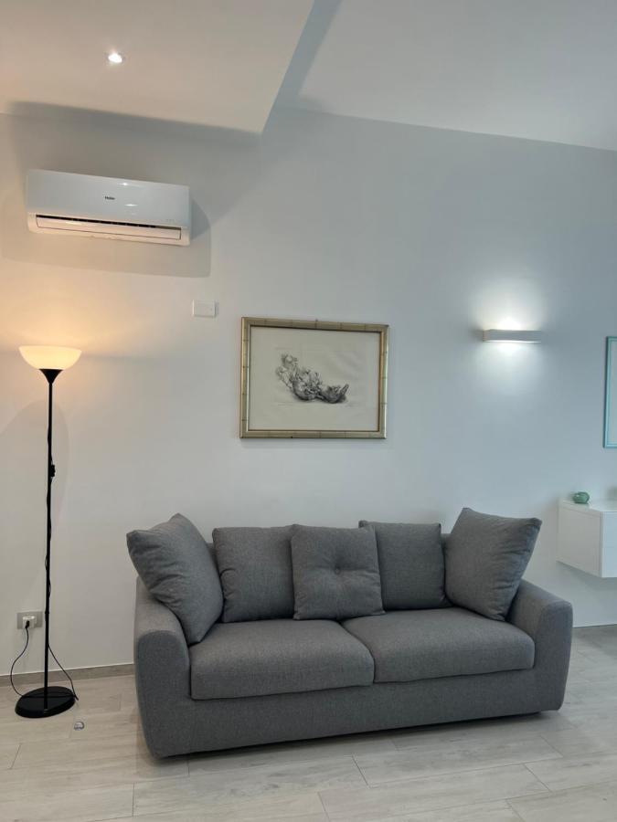 Riviera Apartments Пескара Екстер'єр фото