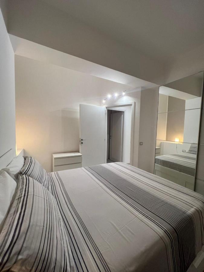Riviera Apartments Пескара Екстер'єр фото